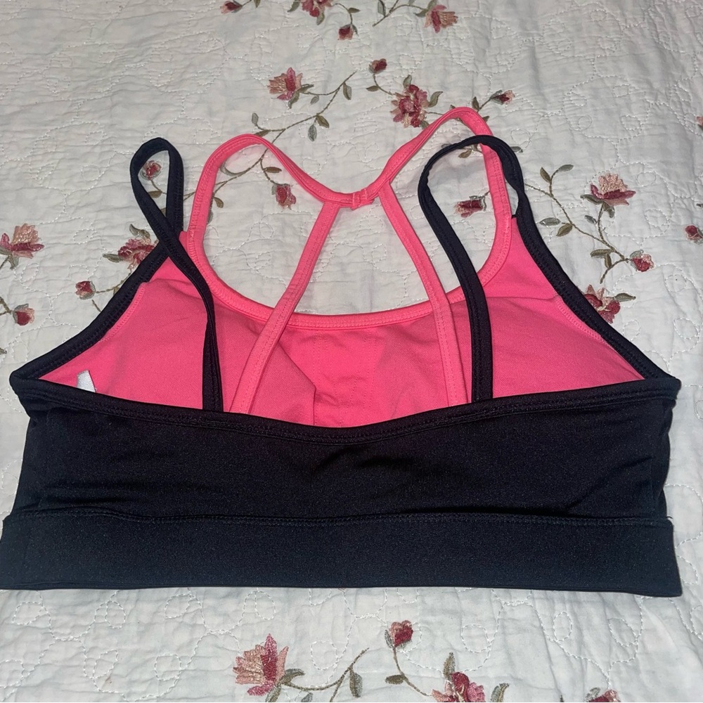 Women’s Reebok Sports Bra - Picture 3 of 7